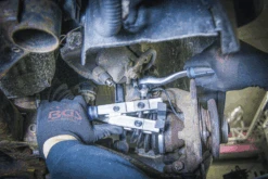 BGS Achsmanschetten-Klemmen-Zange | Drehmomentbetrieb | 90° Abgewinkelt – 163-2 -Werkzeug Store 163 2 004