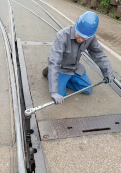 HAZET Drehmomentschlüssel 300-800 Nm 2% Vierkant Massiv 20mm 3/4 Zoll 6145-1CTCAL 36 HAZET Drehmomentschlüssel 300-800 Nm 2% Vierkant Massiv 20mm 3/4 Zoll 6145-1CTCAL -Werkzeug Store 6145 1ct 23anwendung 23handwerk 2328BRbB770rjryX