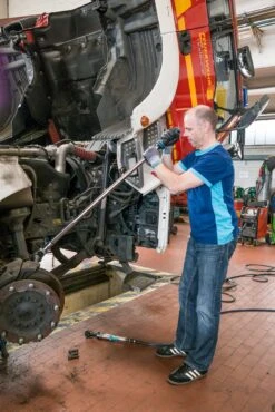 HAZET Drehmomentschlüssel 300-800 Nm 2% Vierkant Massiv 20mm 3/4 Zoll 6145-1CTCAL 31 HAZET Drehmomentschlüssel 300-800 Nm 2% Vierkant Massiv 20mm 3/4 Zoll 6145-1CTCAL -Werkzeug Store 6145 1ct 23anwendung 23nfz 231tqEWXOlwqIaFw